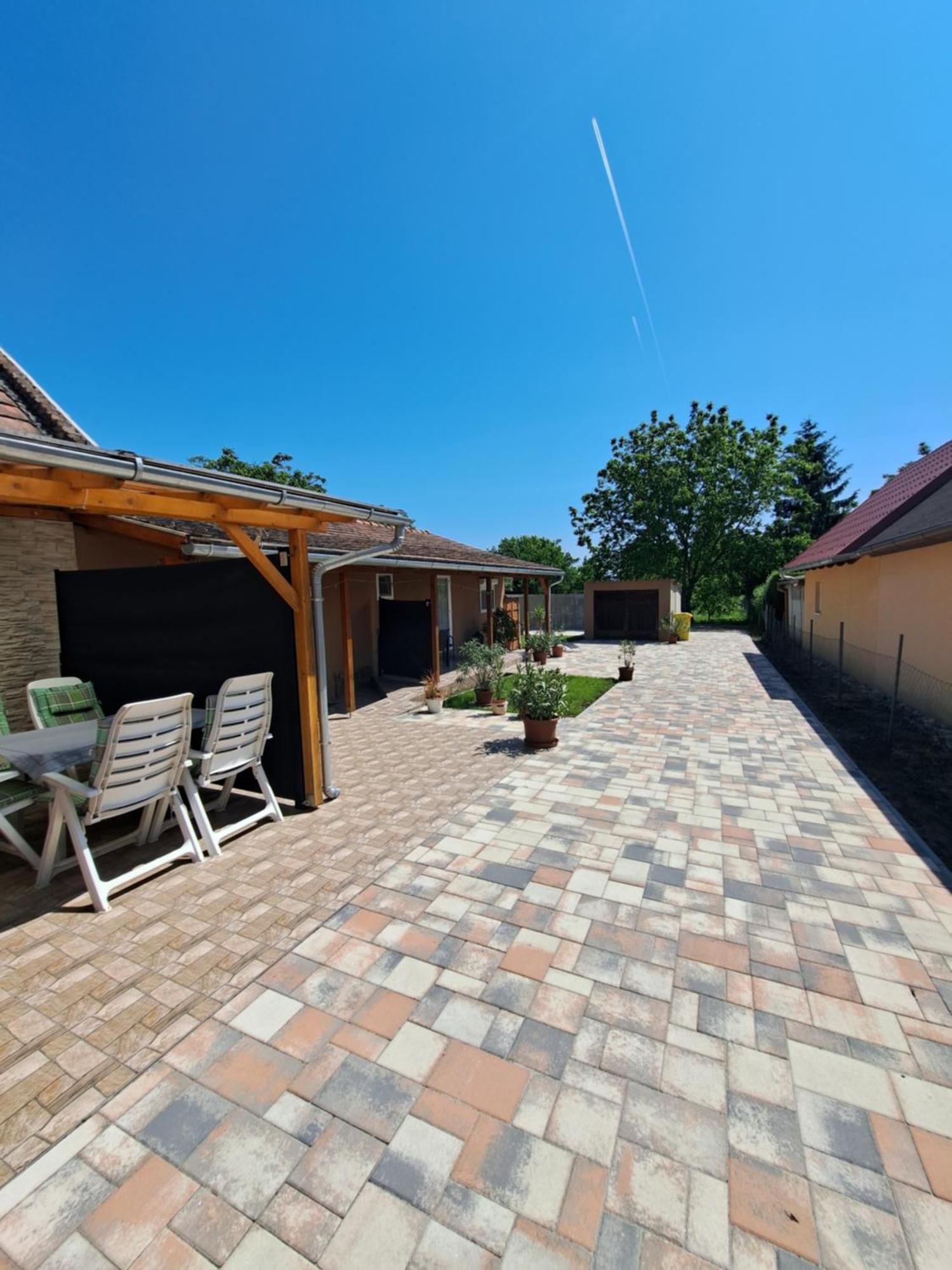 Vivien Apartman Fonyod Exterior photo